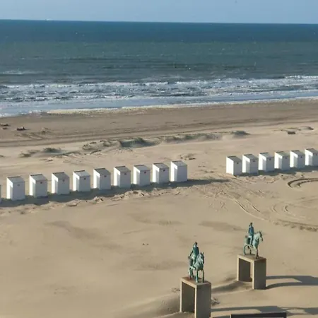 Апартаменты In Koksijde Near Sandy Beaches Остдёйнкерке